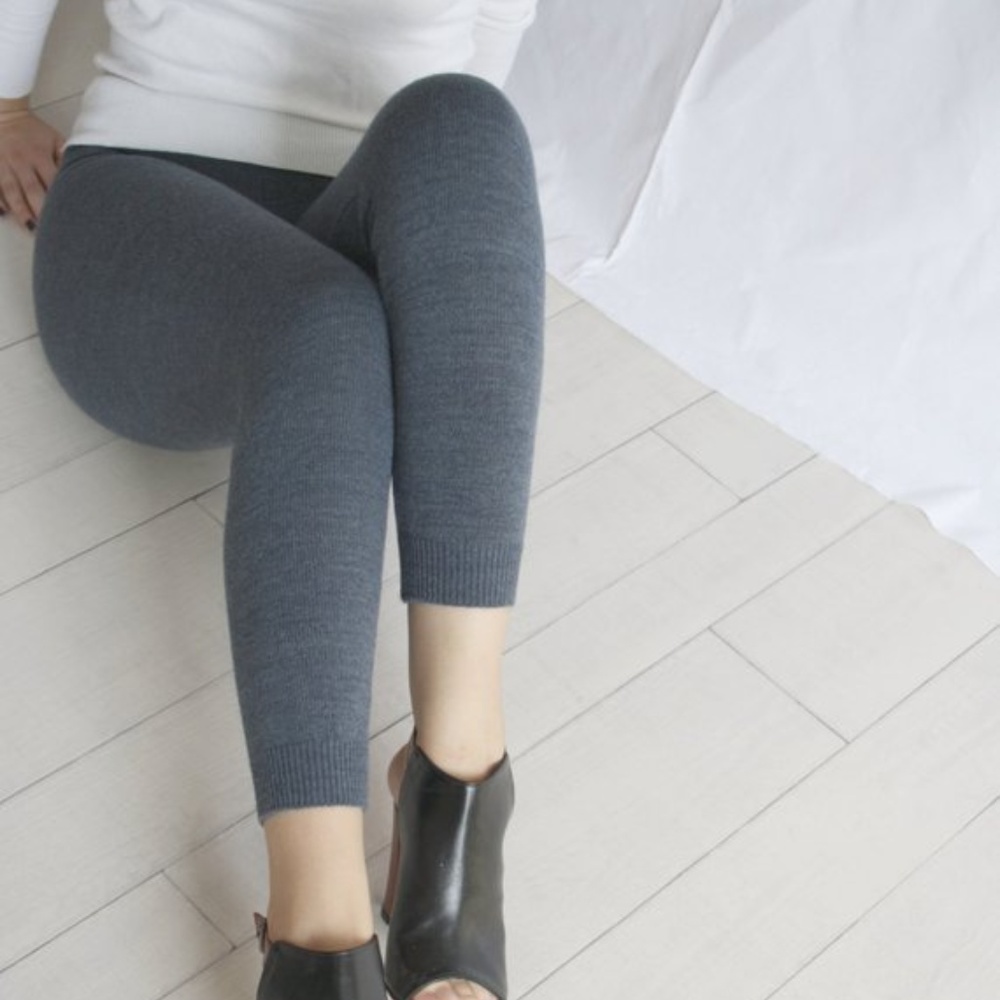 Dark Gray Knitted Stretch Tight // Leggings